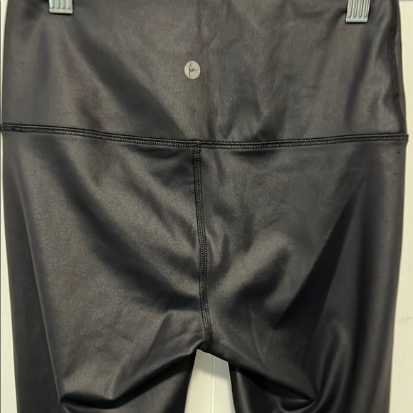 90 Degree by Reflex Black Leggings Shiny - Picture 5 of 6